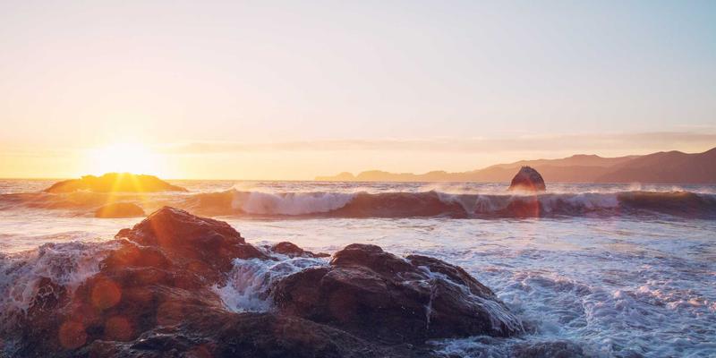 企业即时通讯混合云部署策略：在实时聊天安全与系统弹性间寻找最佳平衡点