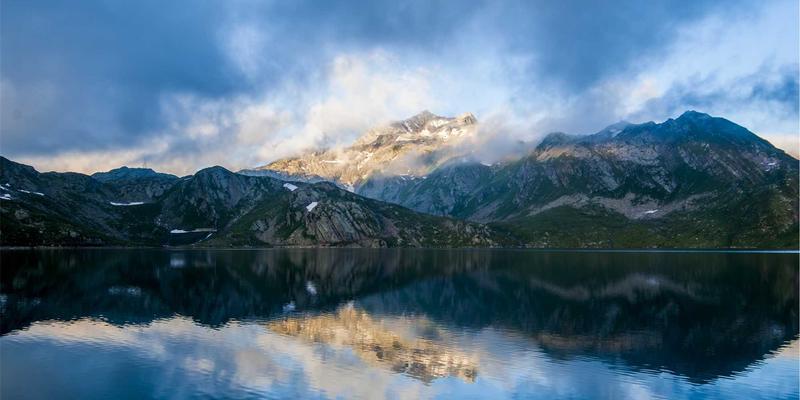 客服软件消息时序一致性保障：Lamport时钟与向量时钟在在线客服系统中的应用